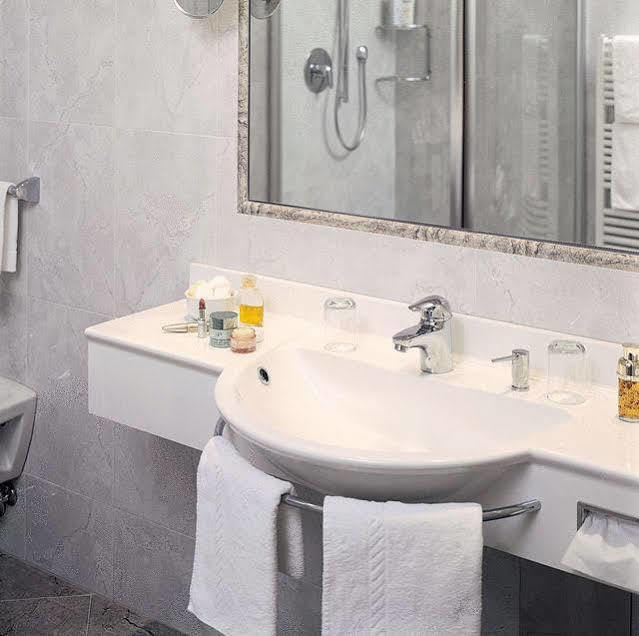 Hotel Garni Partaneshof Merano Ngoại thất bức ảnh